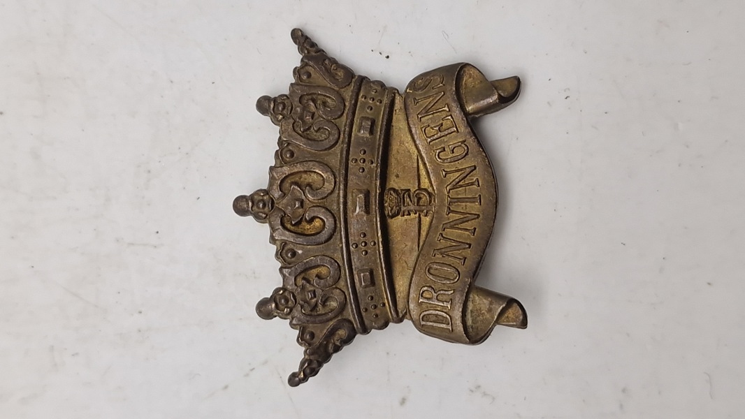 Baretmærke fra dronningens livregiment 