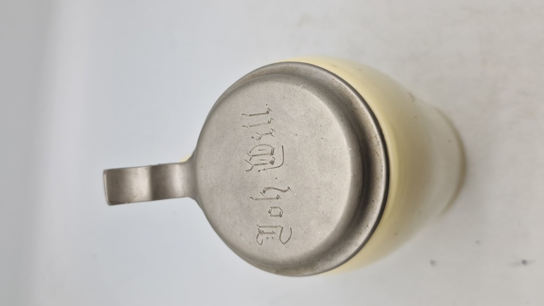 Tysk ølkrus med tinlåg