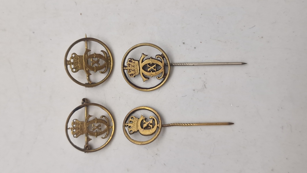 Originale Kong Christian X pins lavet ud af mønter