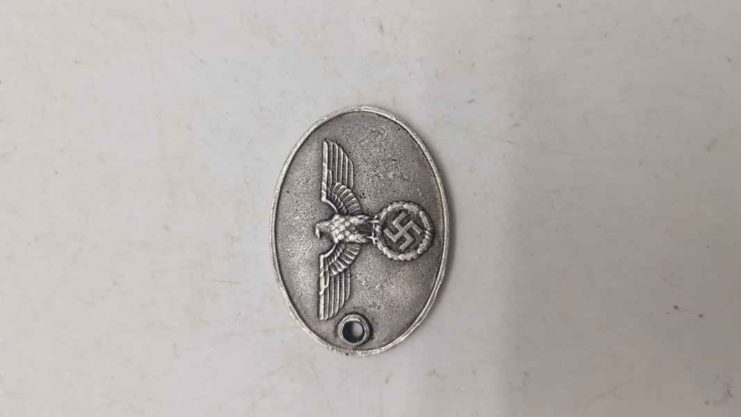 Gestapo id disk , efterkrigs 