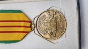 Original Vietnam Service Medal med sild og æske fra 1969