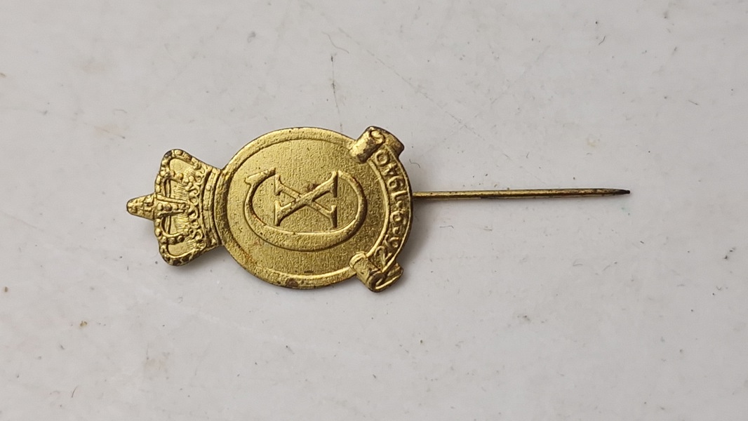 Original Kong Christian X pin 