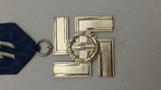 Waffen SS medalje, efterkrigs