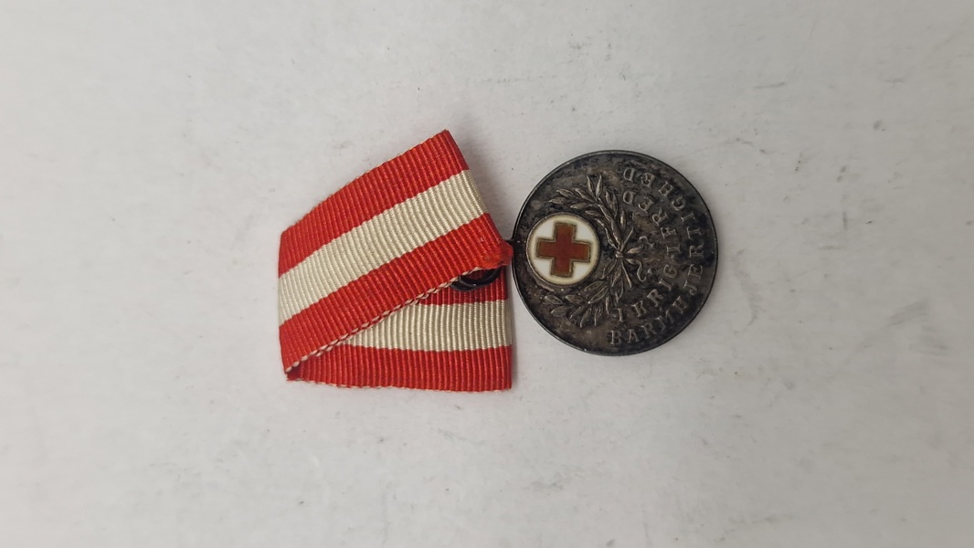 Original Dansk Røde Kors medalje for krigshjælp, miniature