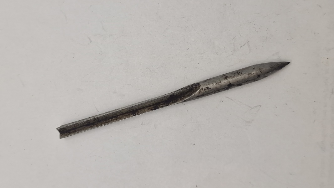 Original tysk ww1 fléchette, et pilformet stålprojektil kastet ned over skyttegravene