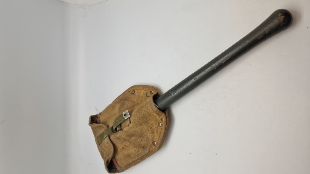 Foldespade fra det danske forsvar 