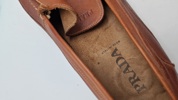 Originalt sæt Prada sko, nypris ca 11000,- - en syning er gået i stykker