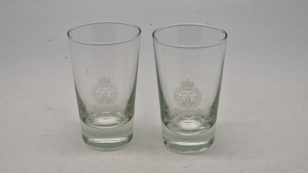 Snapseglas, Navy, Army & Air Force Institutes