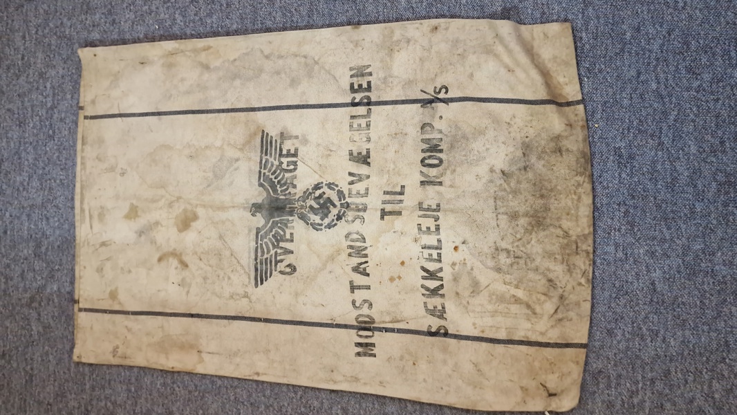 Original forplejningssæk, overdraget til den danske modstandsbevægelse 