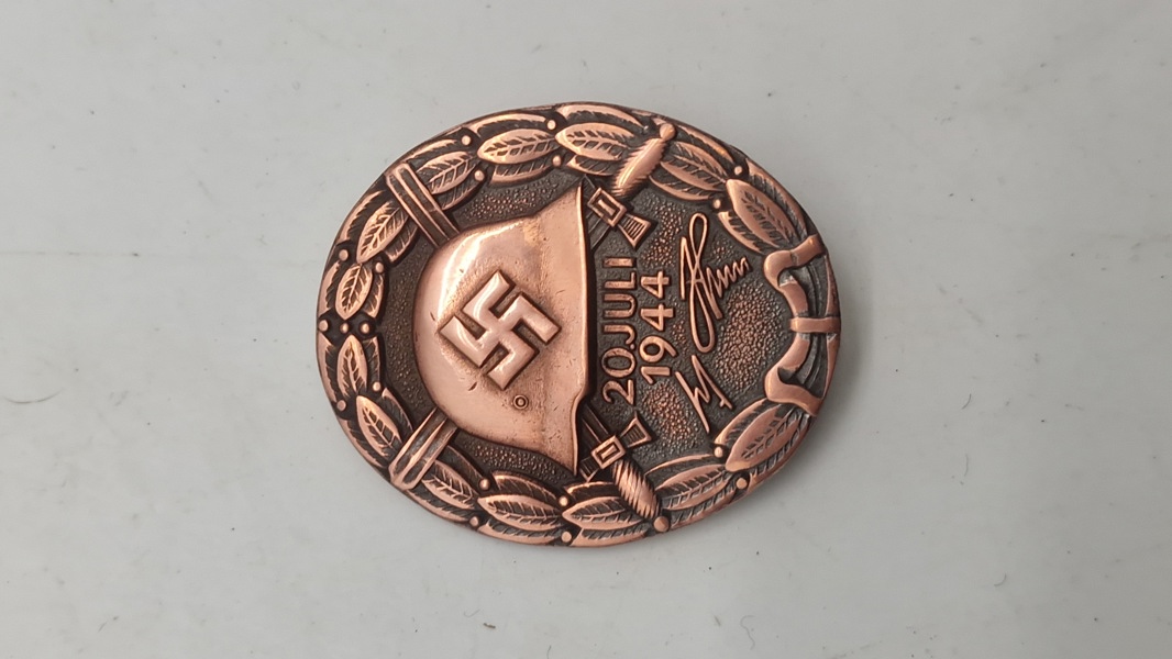 20 Juli 1944 såret tegn, efterkrigs