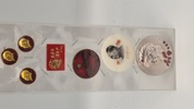 Samling originale kinesiske kommunistiske badges