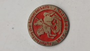Original Sichert den Sieg über Hunger und Kälte/Wir Opfern Badge ww2