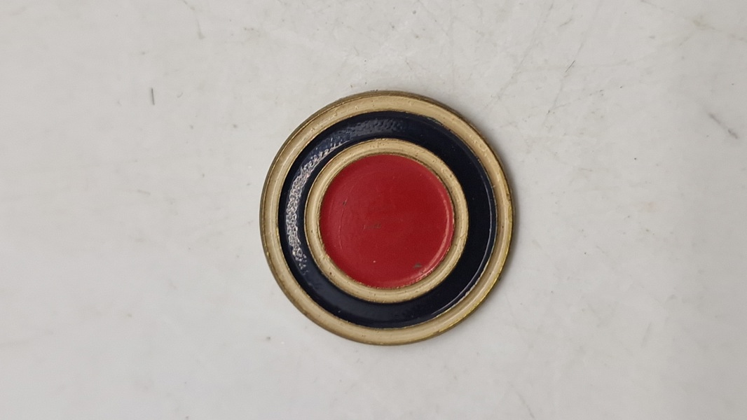 Original kokarde fra majdagene 1945