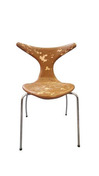 Original ældre dansk Dan-Form “dolphin” stol. Skal afhentes i Vordingborg, eller leveres efter aftale