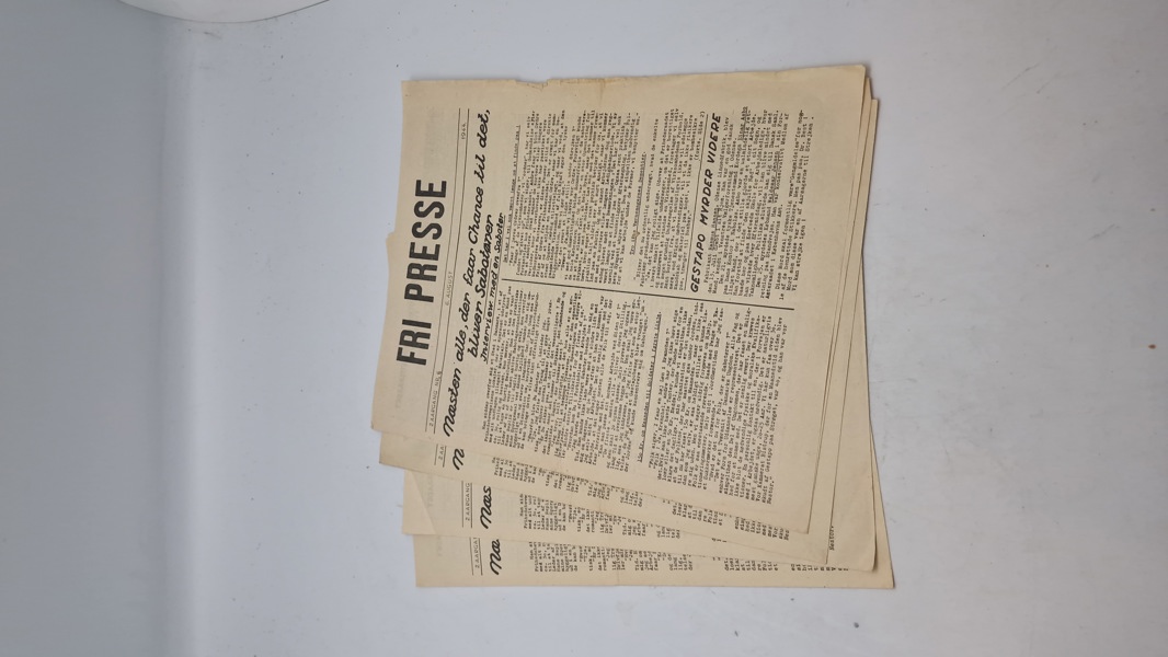 Samling originale illegale blade - ww2