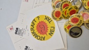 Samling badges medv Atomkraft, nej tak