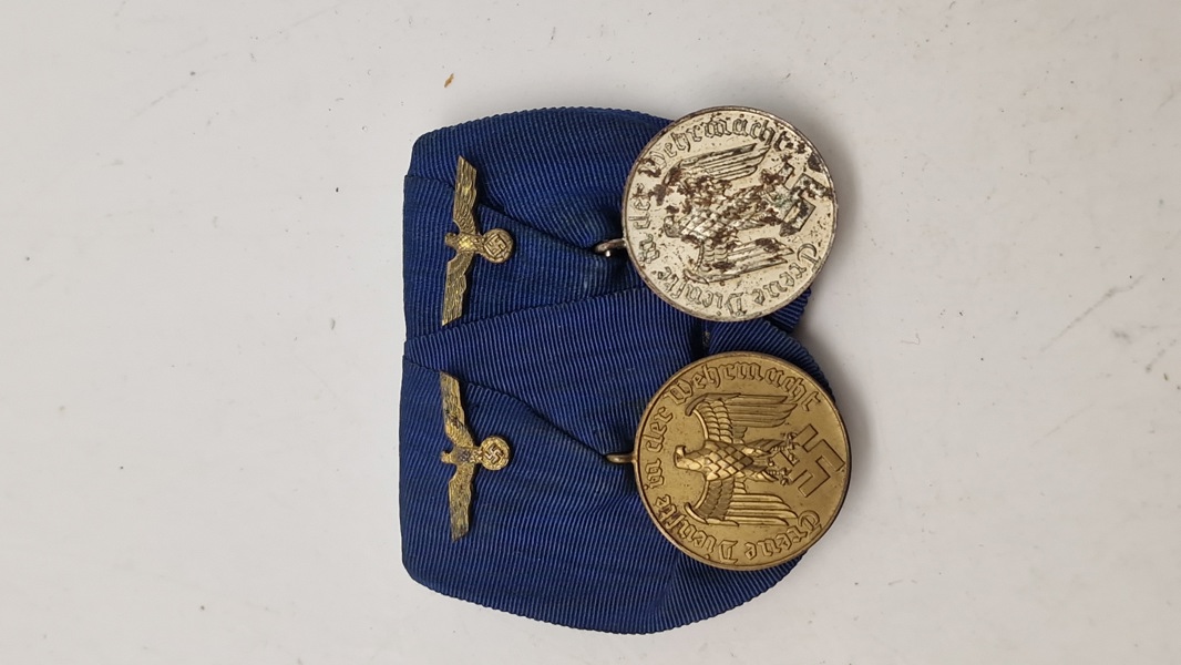 Original Wehrmacht-Dienstauszeichnung (4 & 12) 