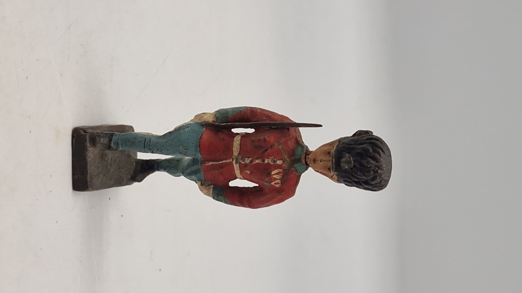 Original Linoleumsfigur, Livgarden