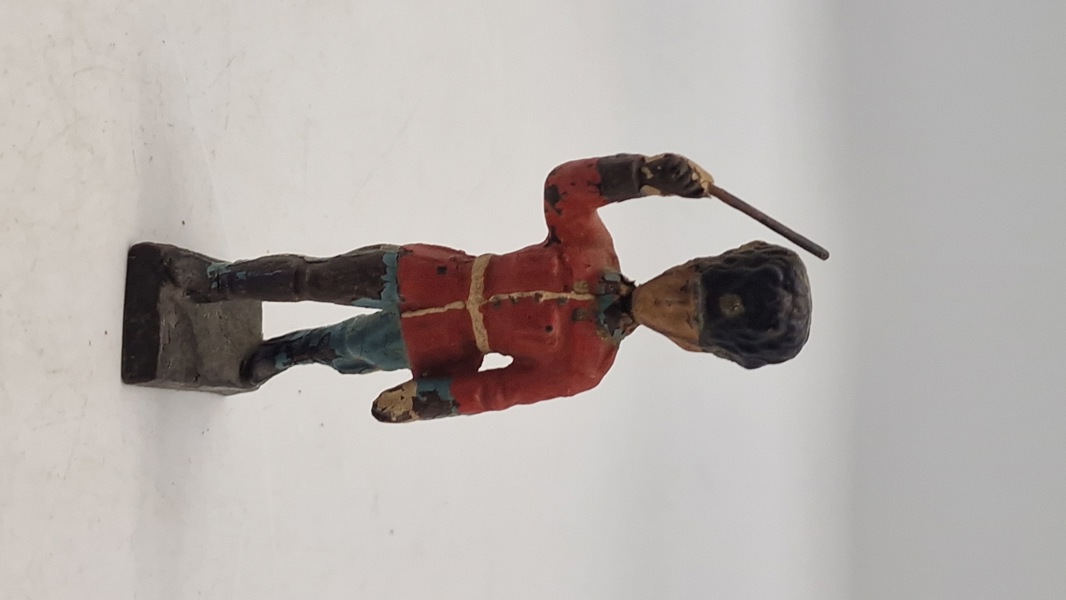 Original Linoleumsfigur, Livgarden