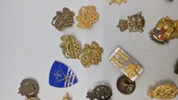 Samling militære regiments mærker mm.