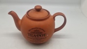 The Original Suffolk Country Teapot fra Henry Watson's Pottery