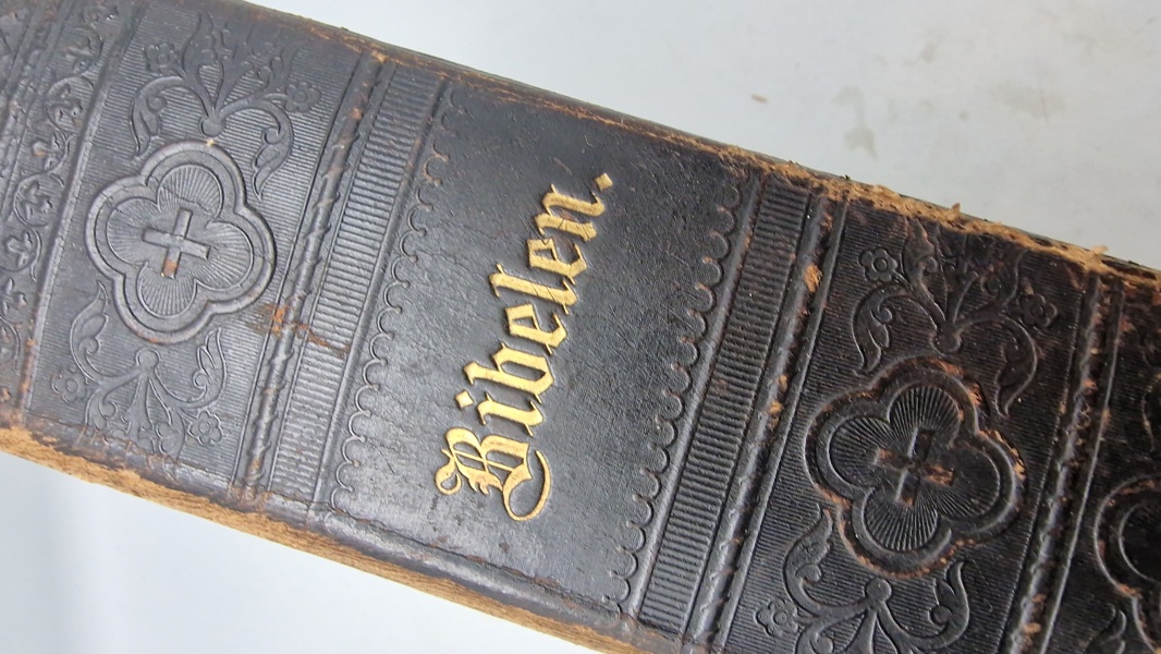 Ældre eks. af Biblen 