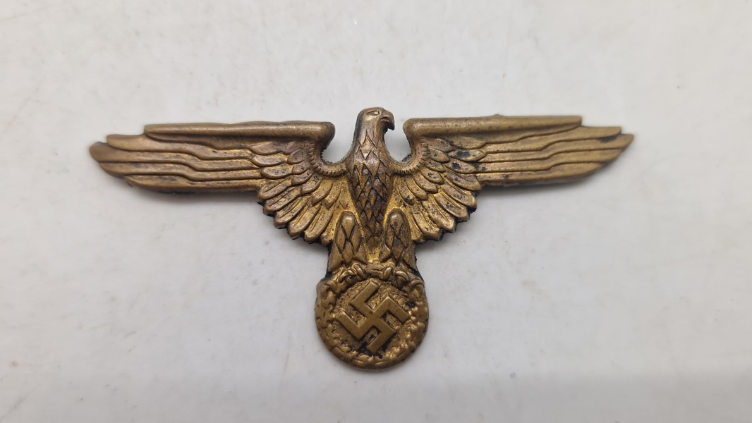 Waffen-SS kasket ørn, efterkrigs 