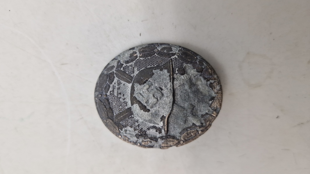 Originalt verwundetenabzeichen, silber. Jordfund fra kampen om Berlin 