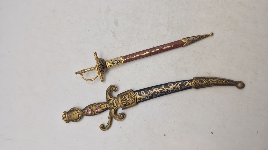 Samling papirknive bl.a. en Toledo 