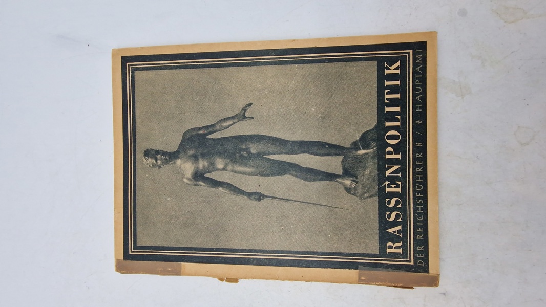 Originalt SS hæfte: “Rassenpolitik“