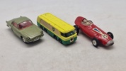 Samling ældre legetøjs biler 