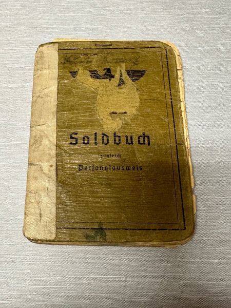 Original Tysk Soldbuch, godt udfyldt 