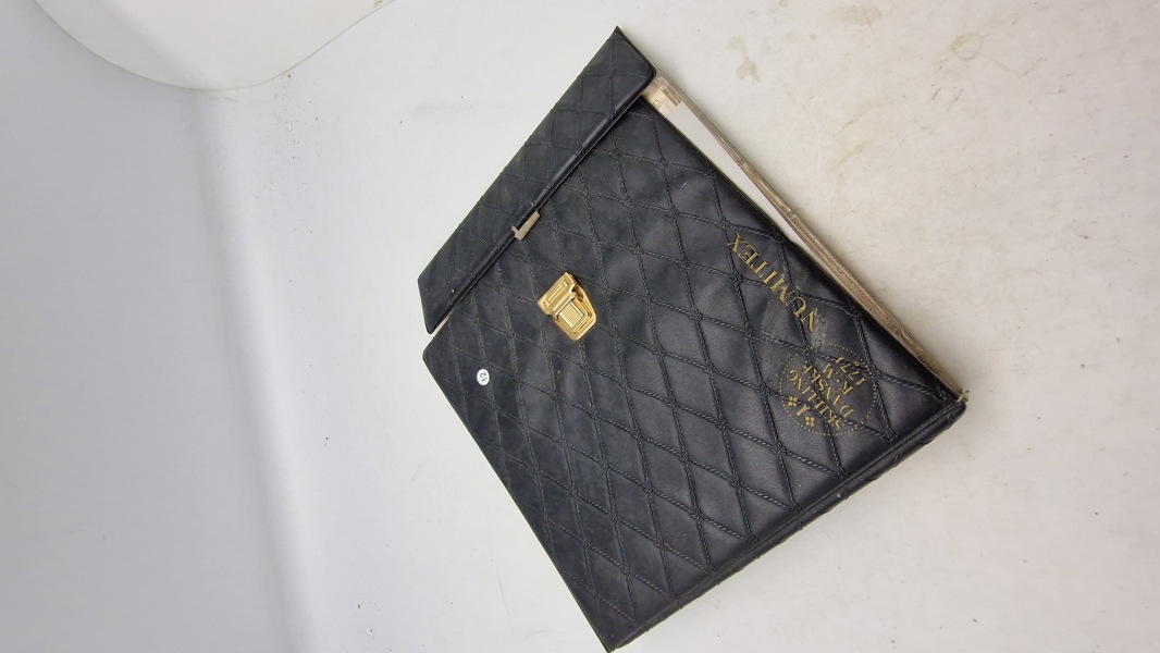 Mønt-album. Omfattede samling svenske mønter - 12 sider