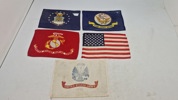 5 små silke-bordflag US-Marine korps - hær - flåde - flyvevåben - 1 defekt
