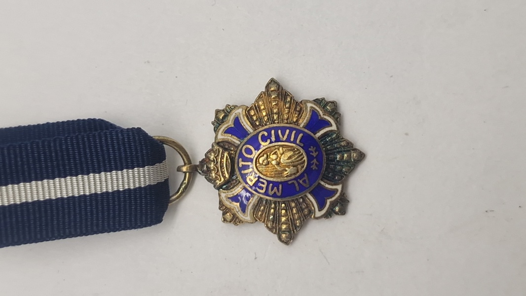 Original miniture medalje fra den hollandske Oranje-Nassau Orden