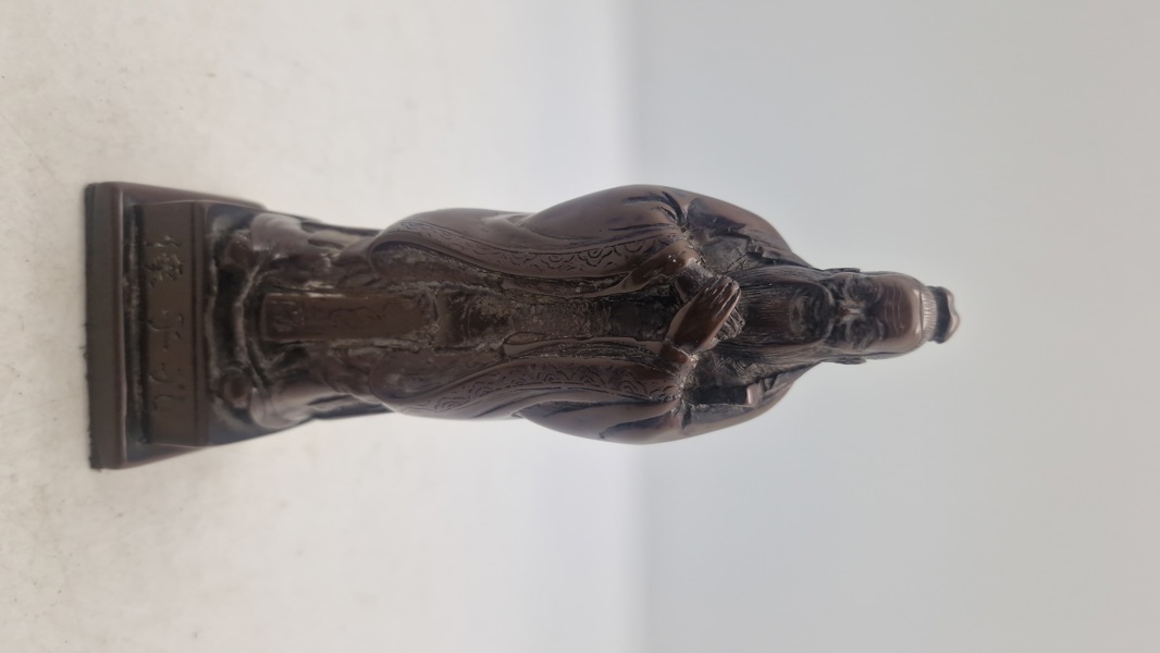 Kinesisk figur af træ