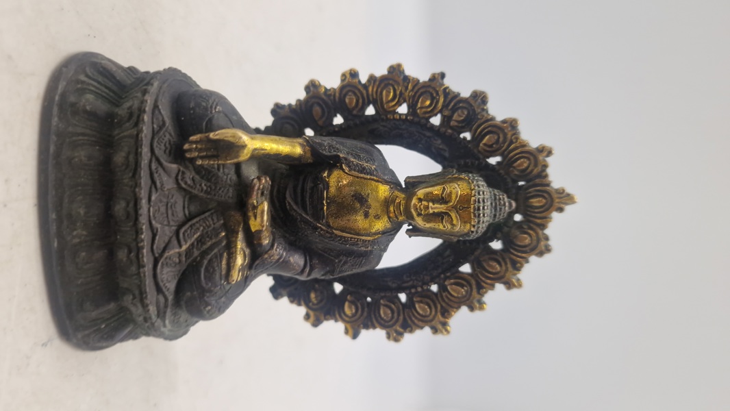 Ældre kinesisk Buddha