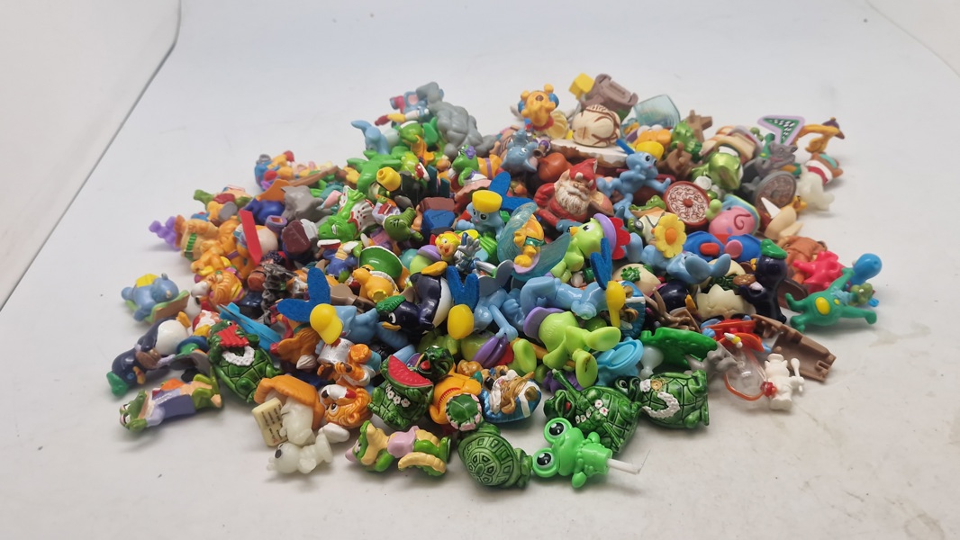 Stor samling legetøjs figurer mm.