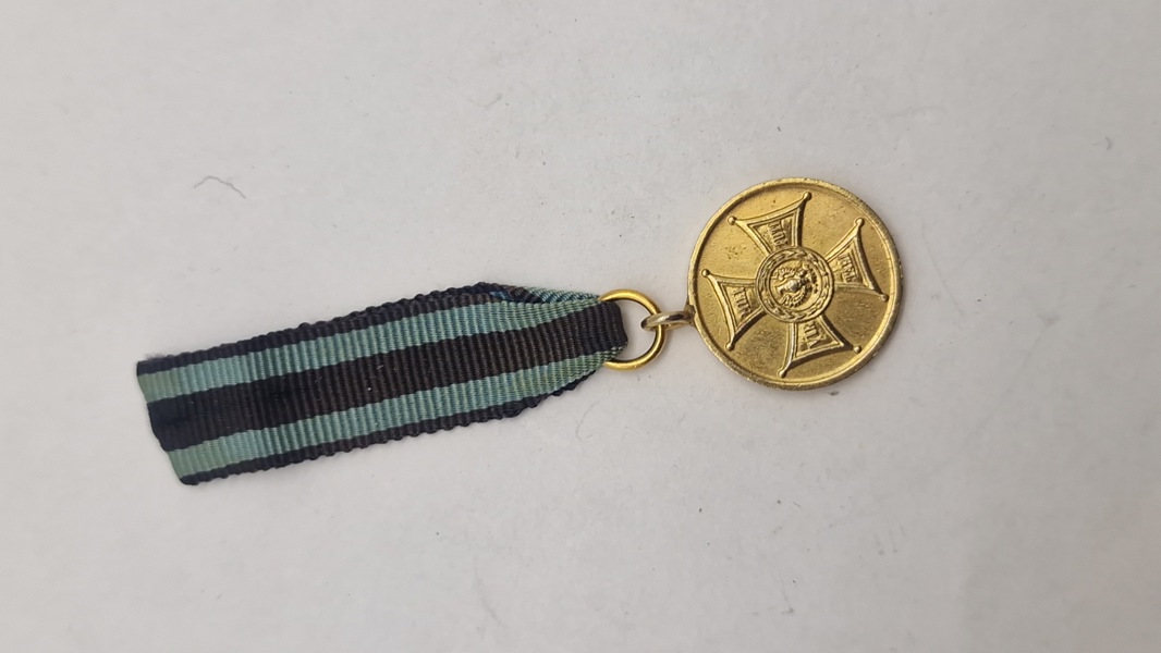 Original miniature medalje, Medal Zasłużonym na Polu Chwały