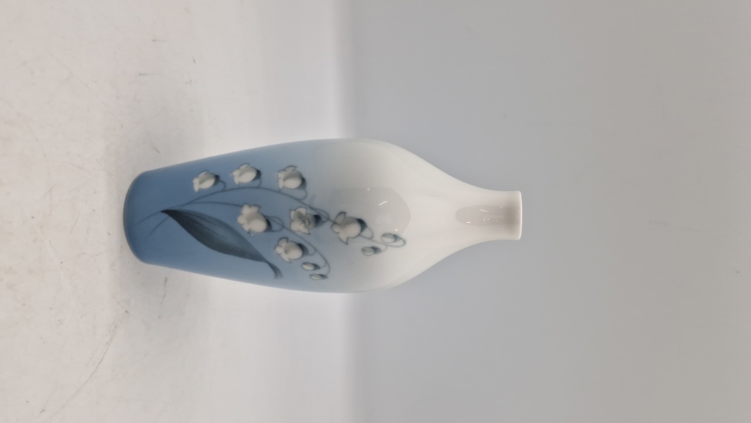 Bing & Grøndahl Art Nouveau vase med liljekonval-motiv