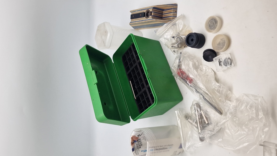 Samling resvervedele mm for Anschütz luftgevær mm.