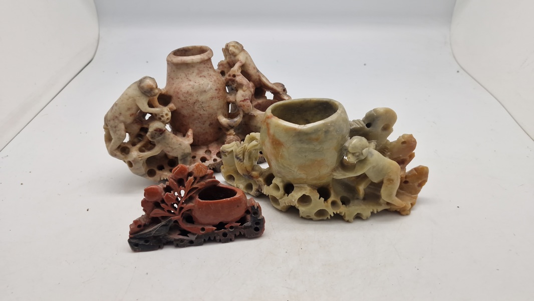 Samling fedtstens penne holdere