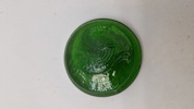 hinkesten i grønt glas fra Fyens Glasværk med et hanemotiv. Katalog 1934