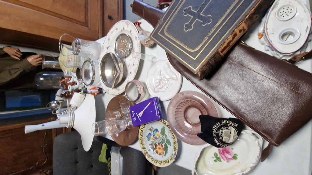 Samling diverse effekter. SKAL HENTES I VORDINGBOR