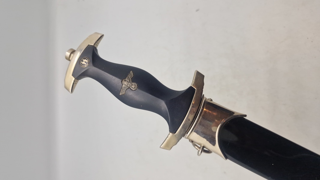 Veludført SS Daggert postwar