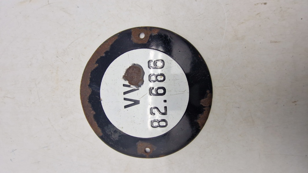 Emalje plade for køretøj. Originalt