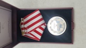 Dansk medalje for udsendte for Danmark med æske. Original 