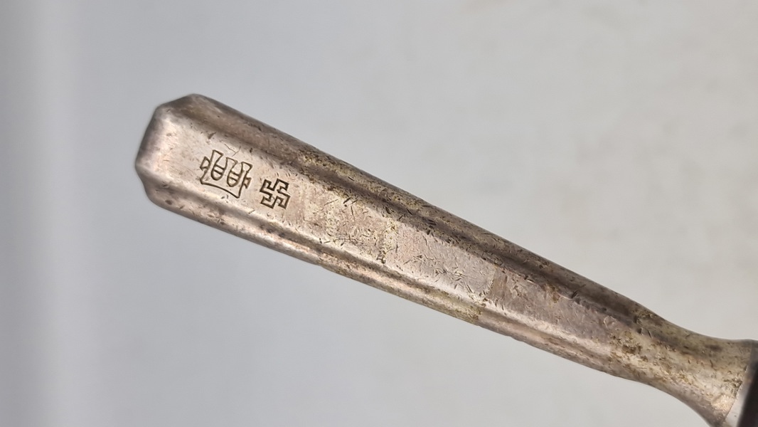 Finsk Ww2 kniv med Hagekors 