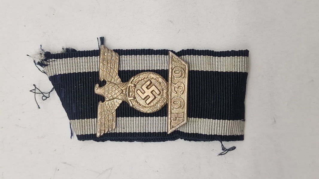 Wiederholungspange, veludført efterkrigs 