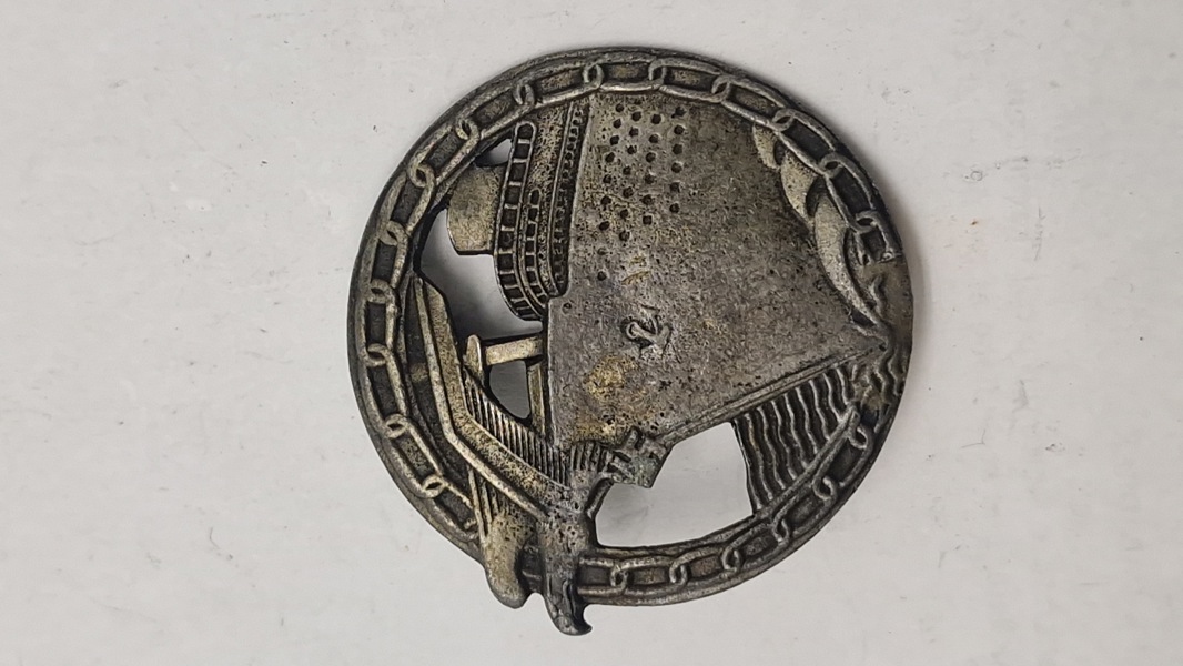 Blokadenbrecher abzeichen, efterkrigs 